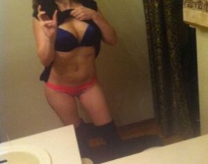 Shainesse hookup Colonial Heights